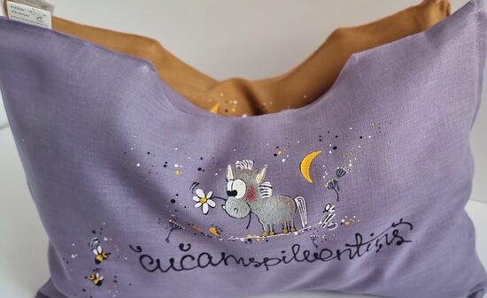 GRIĶU SPILVENS KAULIŅŠ 1  "ČUČAMSPILVENTIŅŠ" AR ZIRDZIŅU CERIŅU KRĀSĀ 30X45CM  