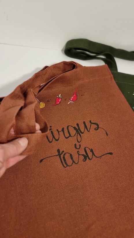 LINA TAŠIŅA  8  TIRGUS TAŠA*  BRŪNI RUDS