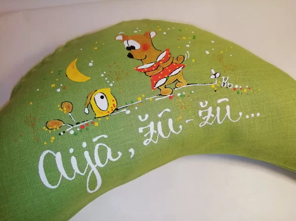SPILVENI "MAZIE MĒNESTIŅI"